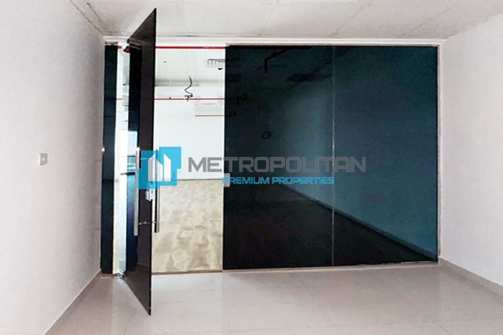 Оборудованный офис | Просторный и аккуратный в Дубае - 200000Dh - Ref: 5515 фото 4