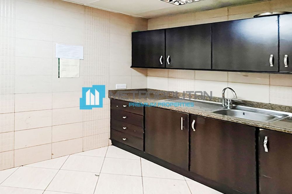 Оборудованный офис | Просторный и аккуратный в Дубае - 200000Dh - Ref: 5515 фото 6