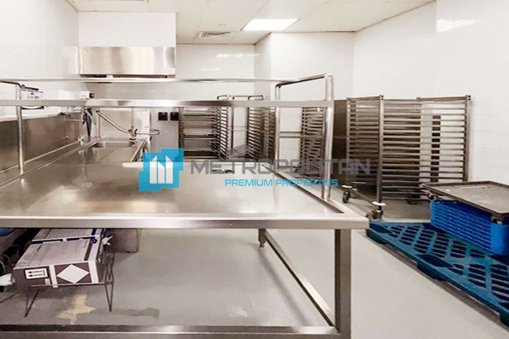 Доступно место в ресторане Celebrity Kitchen в Дубае - 1299600Dh - Ref: 5532 фото 10