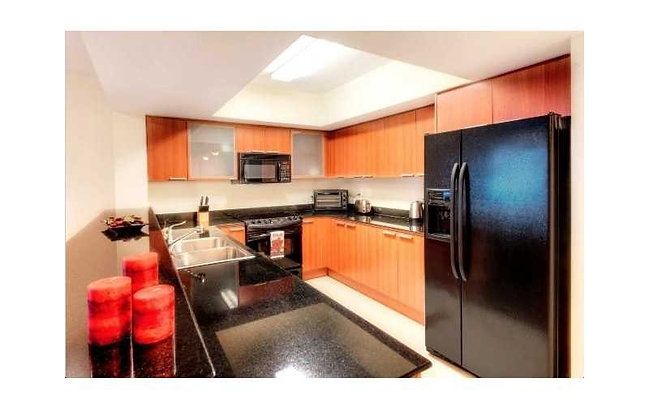 Сдается в аренду квартира в La Perla район Sunny Isles Beach в Санни-Айлс-Бич - 112$ - Ref: 5728 фото 2