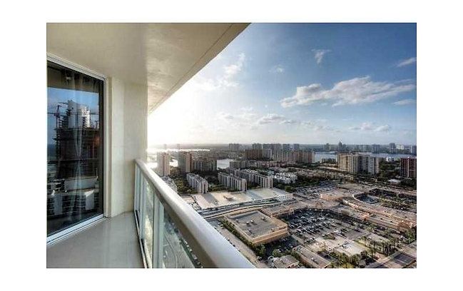 Сдается в аренду квартира в La Perla район Sunny Isles Beach в Санни-Айлс-Бич - 112$ - Ref: 5728 фото 5