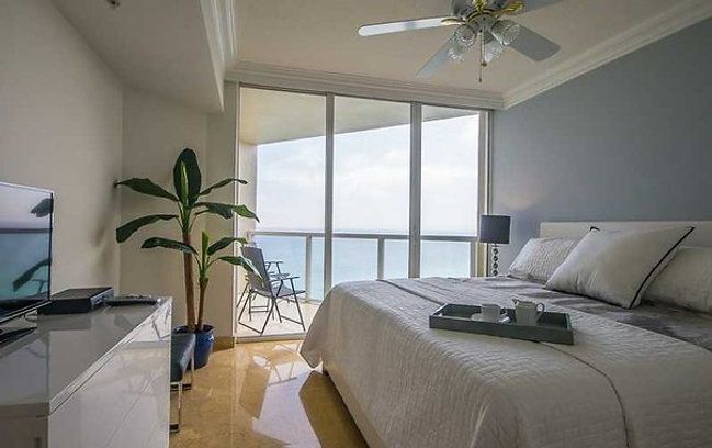 Сдается в аренду  квартира в Sunny Isles Beach, первая линия в Санни-Айлс-Бич - 112$ - Ref: 5729 фото 1