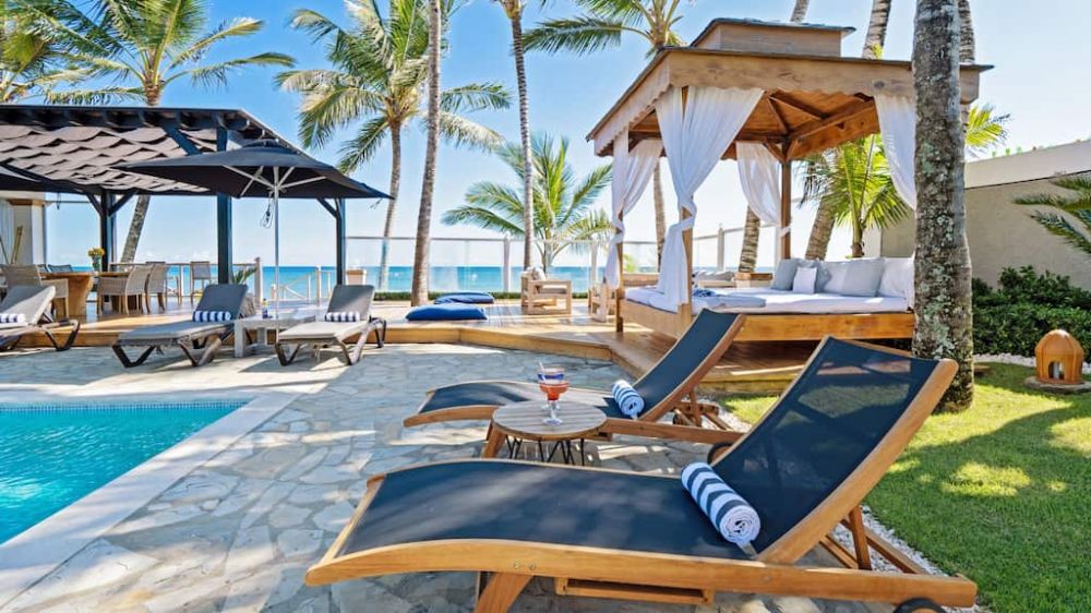 Аренда виллы в Кабарете на берегу в Кабарете - 2500$ - Ref: 5849 фото 1