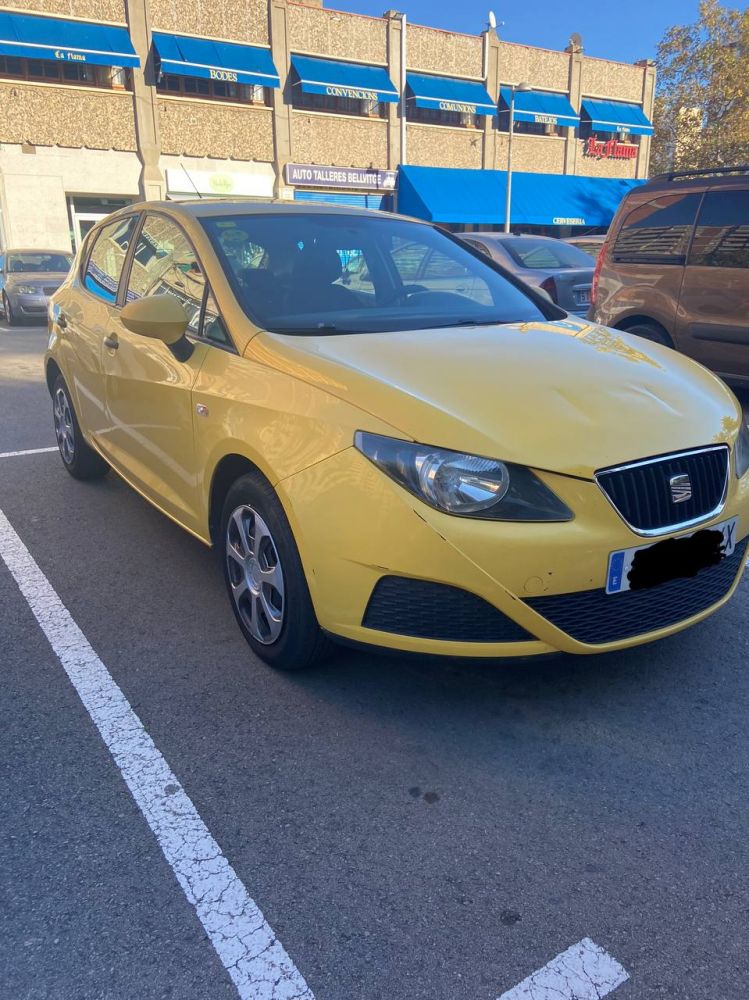 Аренда авто на длительный срок в Барселоне - 250€ - Ref: 5865 фото 1