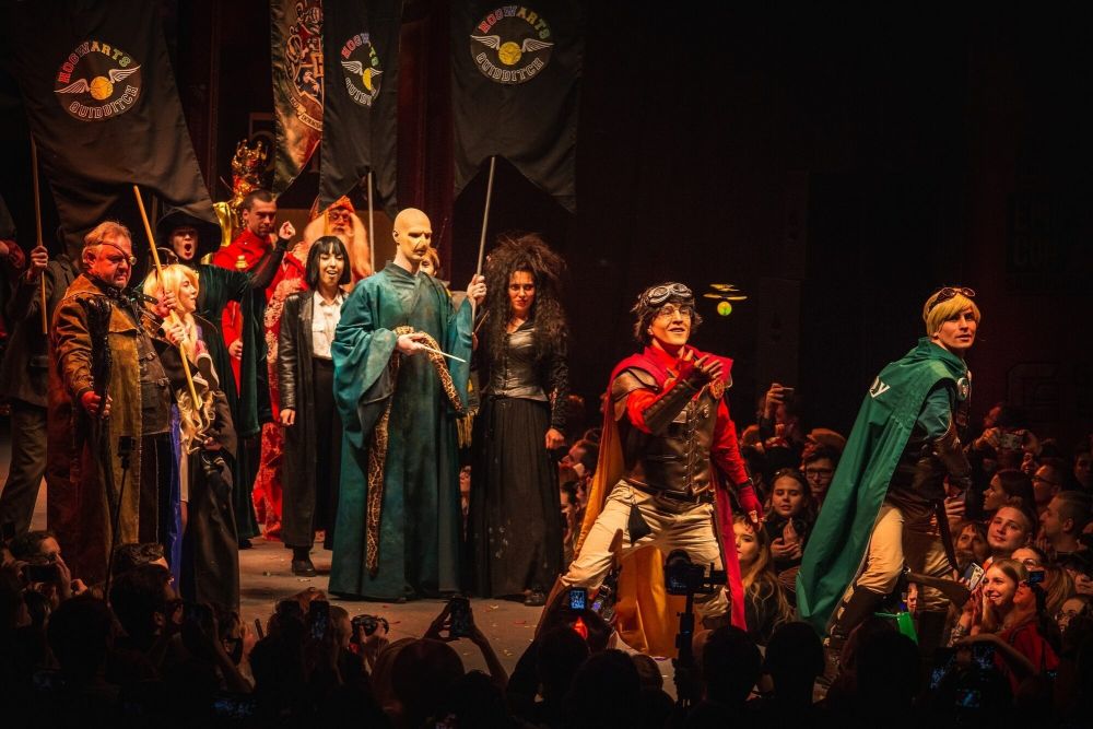 Иллюзионный спектакль