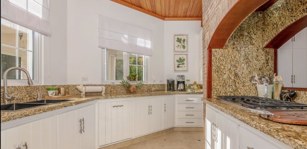 Аренда виллы в Кабарете на берегу  в Кабарете - 250$ - Ref: 5939 фото 2