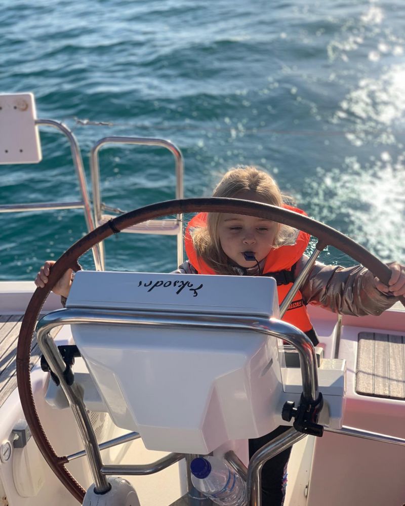 Приглашаем на яхтенную прогулку