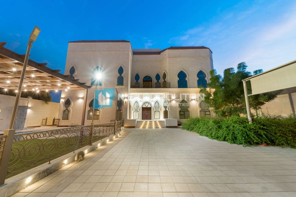 Частная вилла в Дубае - 1000000Dh - Ref: 6379 фото 1