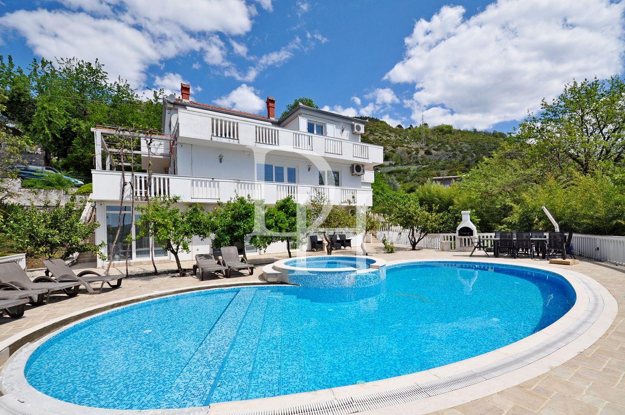 House / Villa, Montenegro, Tivat C., Tivat, 795 000 € photo 1