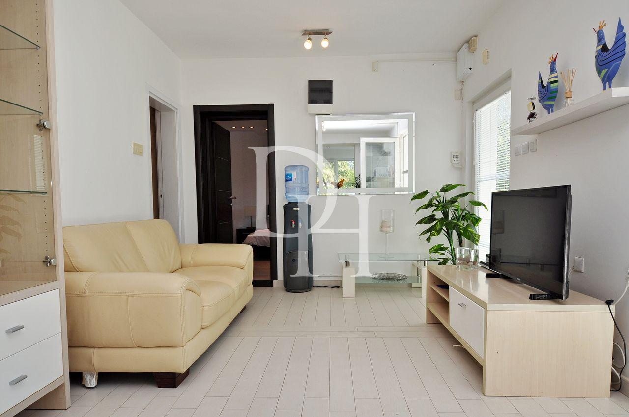 House / Villa, Montenegro, Tivat C., Tivat, 795 000 € photo 2