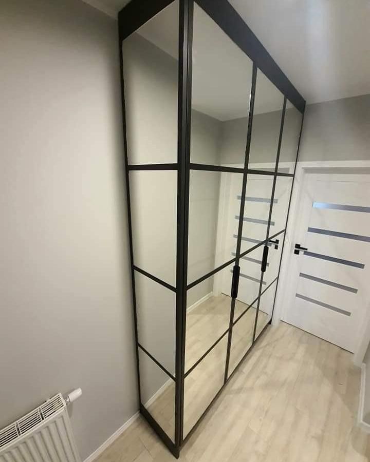 Шкаф на заказ с зеркальными дверями в Валенсии - Ref: 6899 фото 3