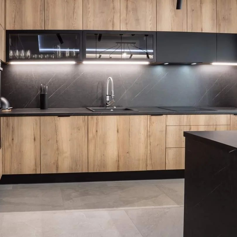 Деревянный вариант с  алюминиевыми витринами в Дубае - Ref: 6960 фото 4