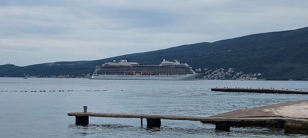 Этаж дома в аренду в Герцег-Нови - 50€ - Ref: 6965 фото 1