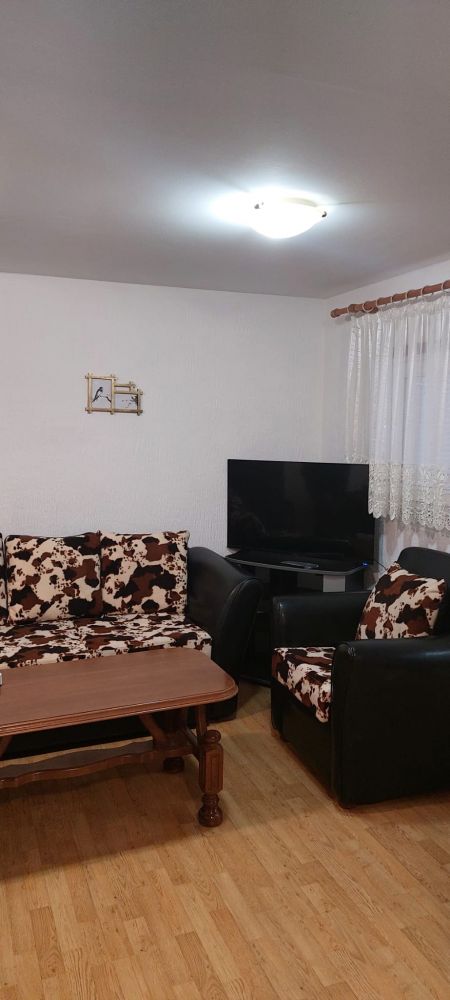 Этаж дома в аренду в Герцег-Нови - 50€ - Ref: 6965 фото 4