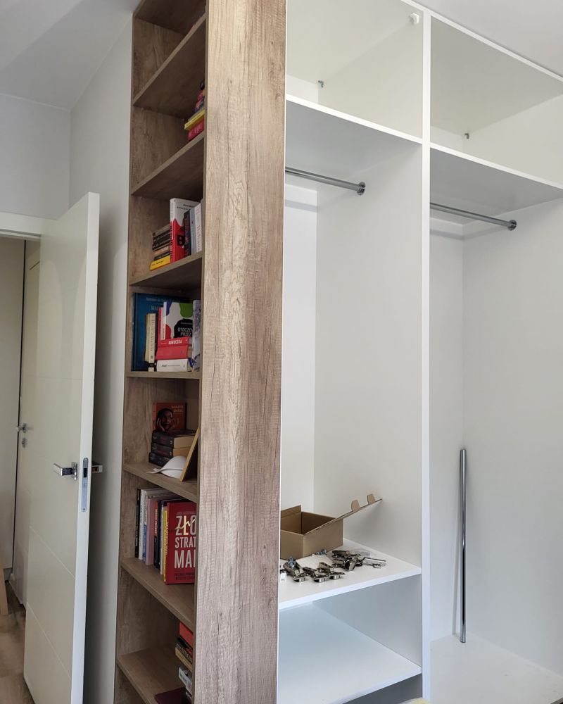 Шкаф по индвидуальному дизайну в Барселоне - Ref: 6997 фото 1