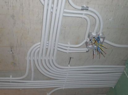 Услуги электрика в Дубае - Ref: 814 фото 3