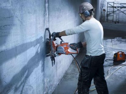 Shtroblenie concrete walls for wiring in Andalusia (ID:960)