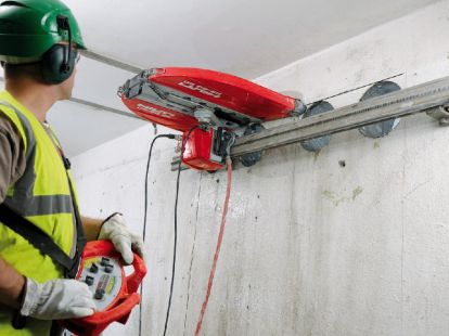 Штробление бетонных стен под проводку в Андалусии в Марбелье - Ref: 960 фото 2