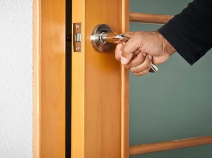 Installing doors (ID:1003)