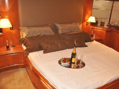 Аренда яхты  АСТОНДОА 72 GLX в Марбелье - 2950€ - Ref: 1269 фото 14