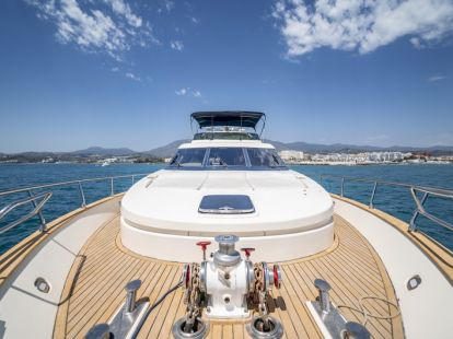 Аренда яхты  АСТОНДОА 72 GLX в Марбелье - 2950€ - Ref: 1269 фото 7