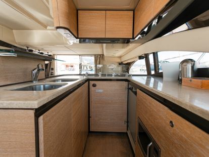 Аренда яхты  AZIMUT 58 FLY в Марбелье - 2200€ - Ref: 1274 фото 11