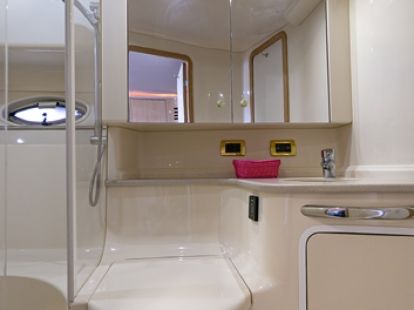 Аренда яхты  SEA RAY 460 в Марбелье - 1200€ - Ref: 1277 фото 8