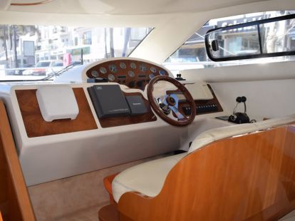 Аренда яхты  ASTONDOA 40 FLY​​​​​​​  в Марбелье - 850€ - Ref: 1282 фото 6