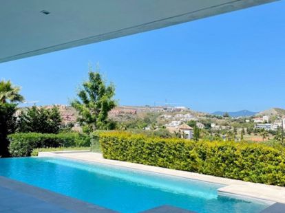 Rent with the possibility of a villa - 10000€ - Ref: 1284 photo 2