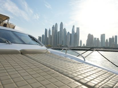 Аренда яхты в Дубае BELLA SUNSEEKER 64 в Дубае - 1400Dh - Ref: 1515 фото 5