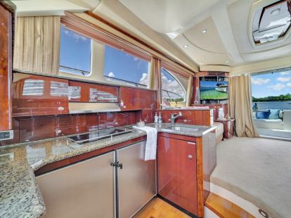 Аренда яхты в Майами 52’ SEA RAY SUNDANCER FLYBRIDGE в Санни-Айлс-Бич - Ref: 5007 фото 15