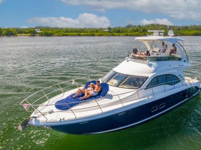 Yacht rental in Miami 52’ SEA RAY SUNDANCER FLYBRIDGE (ID:5007)