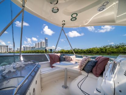 Аренда яхты в Майами 52’ SEA RAY SUNDANCER FLYBRIDGE в Санни-Айлс-Бич - Ref: 5007 фото 11