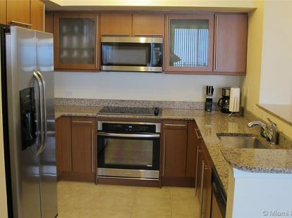 Аренда квартиры  Ocean Dr Hallandale Beach в Майами - 150$ - Ref: 5079 фото 2