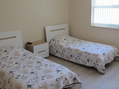 Аренда квартиры  Ocean Dr Hallandale Beach в Майами - 150$ - Ref: 5079 фото 3