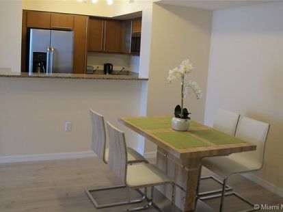 Аренда квартиры  Ocean Dr Hallandale Beach в Майами - 150$ - Ref: 5079 фото 9