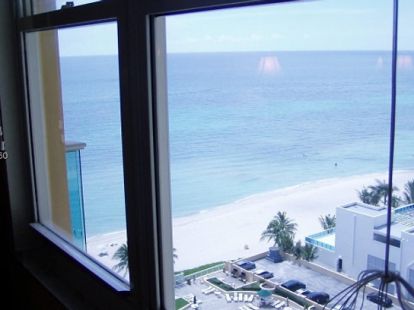 Аренда квартиры в районе Hollywood Beach на первой линии в Санни-Айлс-Бич - 120$ - Ref: 5149 фото 9