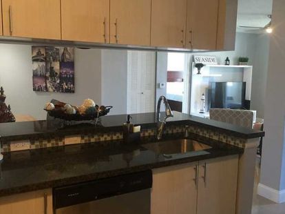 Аренда квартиры в районе Sunny Isles Beach в Санни-Айлс-Бич - 120$ - Ref: 5175 фото 2