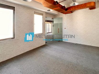 Near Metro| Deira |With Rooms and Glass Partitions - 102850Dh - Ref: 5237 photo 2