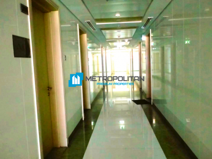 Сдается в аренду оборудованный офис площадью 1000 кв. Футов в Умм-Аль-Шейфе. в Дубае - 150000Dh - Ref: 5504 фото 9