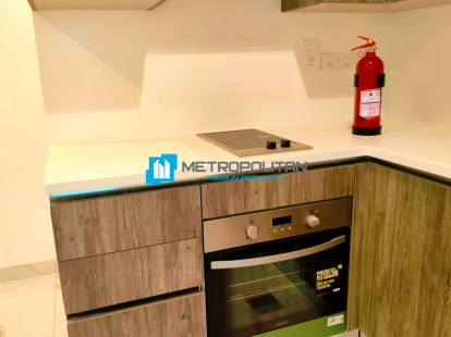 Сдается в аренду оборудованный офис площадью 1000 кв. Футов в Умм-Аль-Шейфе. в Дубае - 150000Dh - Ref: 5504 фото 12