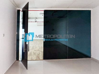 Оборудованный офис | Просторный и аккуратный в Дубае - 200000Dh - Ref: 5515 фото 4