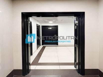 Оборудованный офис | Просторный и аккуратный в Дубае - 200000Dh - Ref: 5515 фото 8