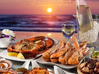 Dinner on a yacht in Dubai (ID:5692)