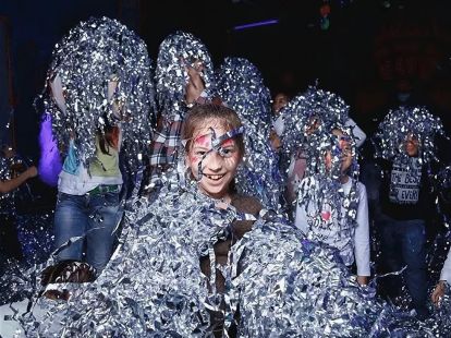 Серебряное шоу в Эмиратах (ID:5990)