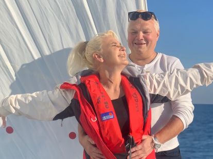 Date on boat / yacht (ID:6083)