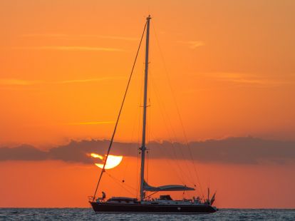 Yacht charter in Alicante (ID:6102)