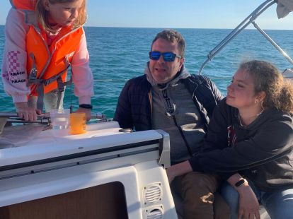 Приглашаем на яхтенную прогулку