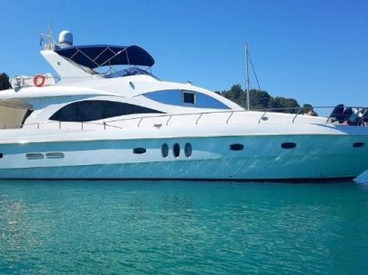 Yacht charter in Dubai - Majesty 70 ft (ID:6746)