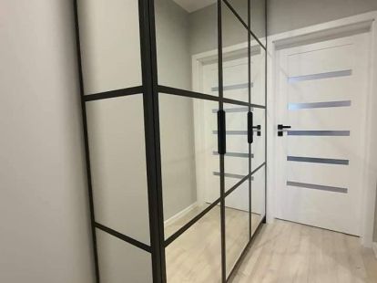 Шкаф на заказ с зеркальными дверями в Валенсии - Ref: 6899 фото 4